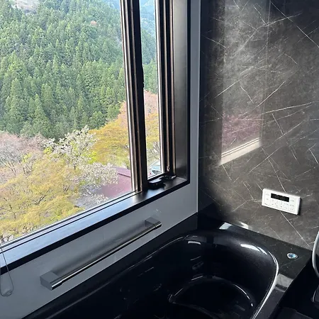 Kazuraya Hotel Miyoshi  Exterior photo